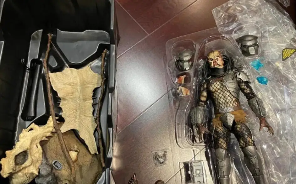 

HT hottoys Hot Toys P1 Alien 1/6 Collectible Action Figure Toy Doll Model Body In stock