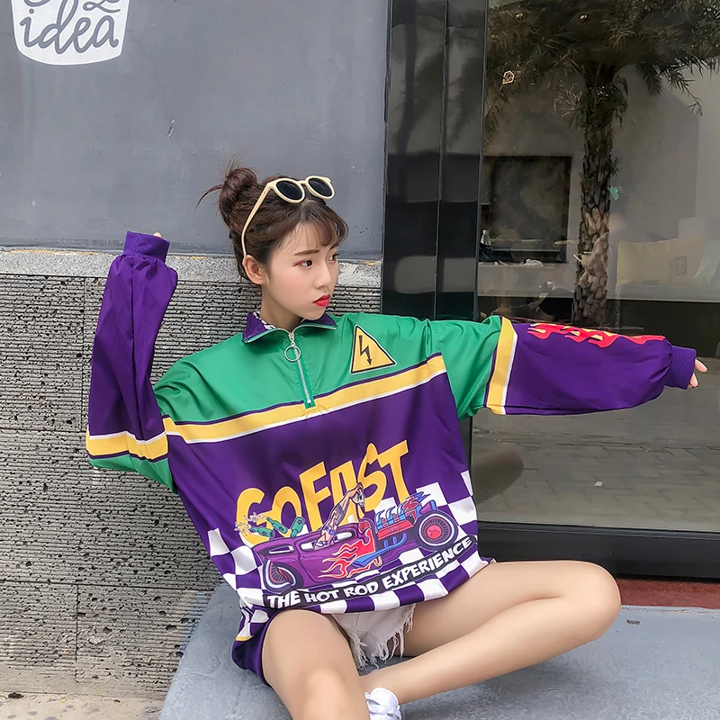 Женская куртка-бомбер в стиле бойфренд