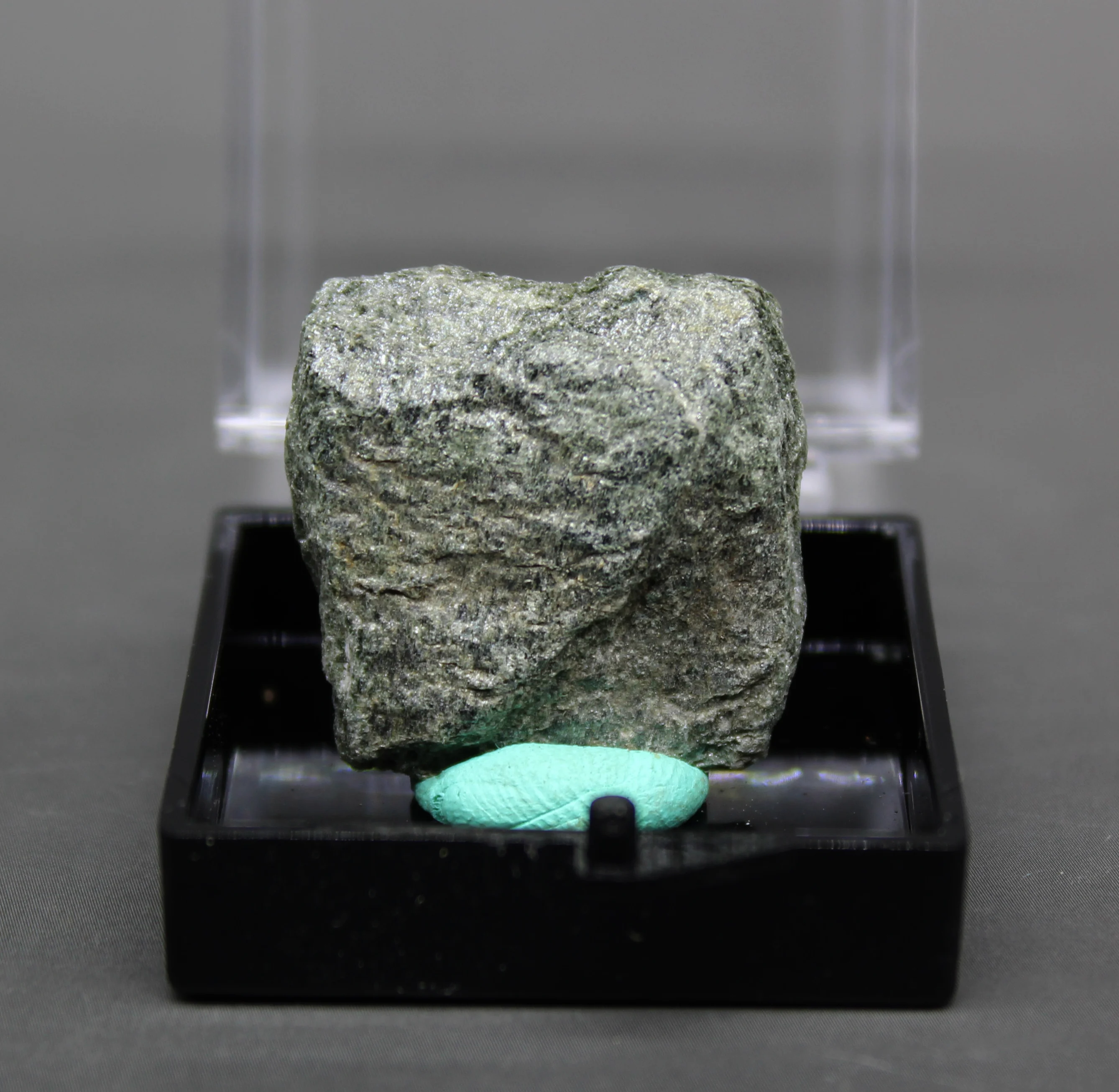 

100% Natural rare mica mineral specimen stones and crystals healing crystals quartz gemstones box size 3.4cm