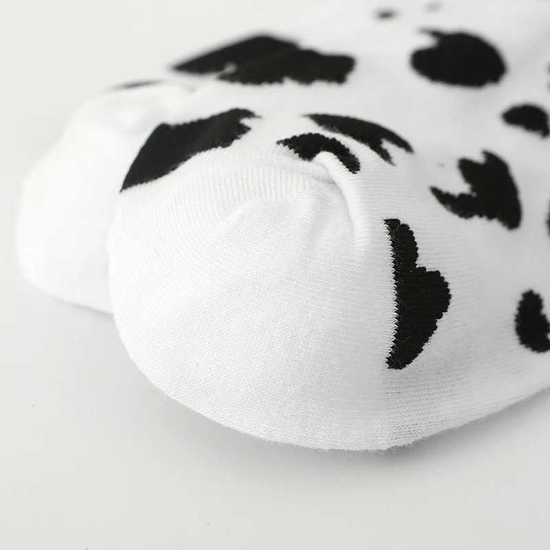 

Pantyhose Woman Socks Casual Cartoon Crew Socks Lovely Harajuku Women Socks Cow Printed Sock Mid-calf Length Sock Lingerie