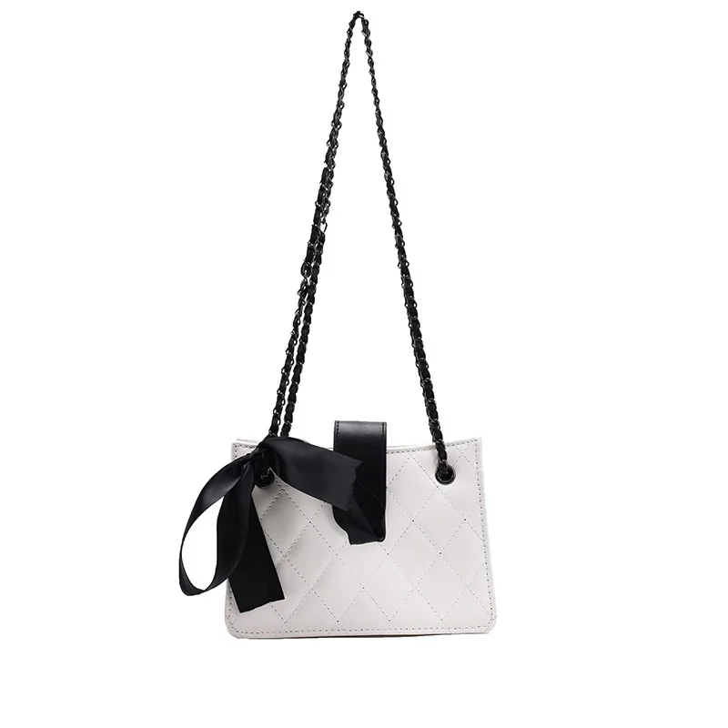 

French minority design bag women's 2020 autumn and winter new fashion Lingge chain bag versatile One Shoulder Messenger Bag