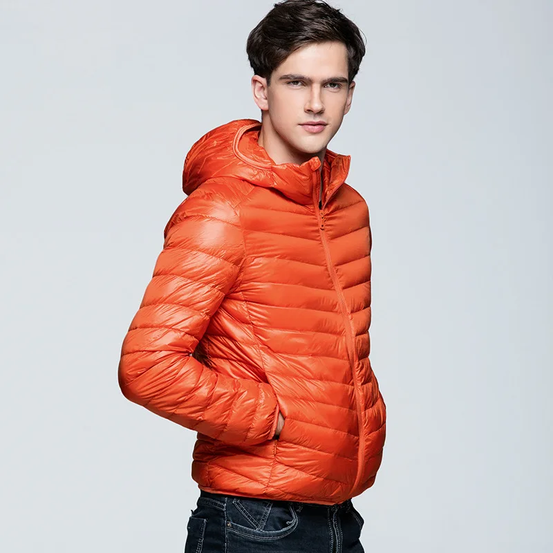 Куртка мужская зимняя на белом утином пуху легкая теплая водонепроницаемая |