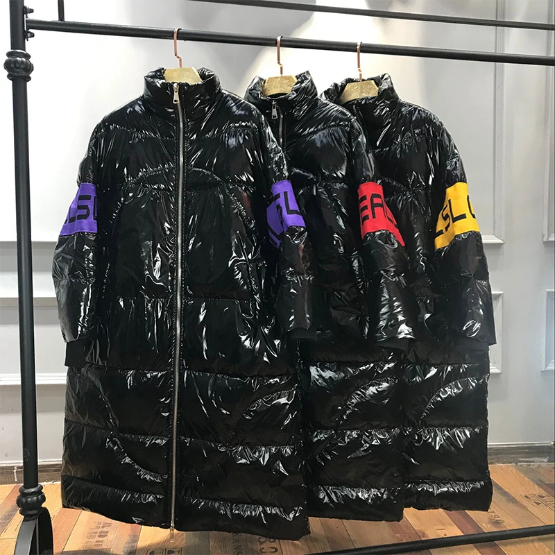 Женская зимняя куртка на утином пуху 90% уличная длинная черные яркие