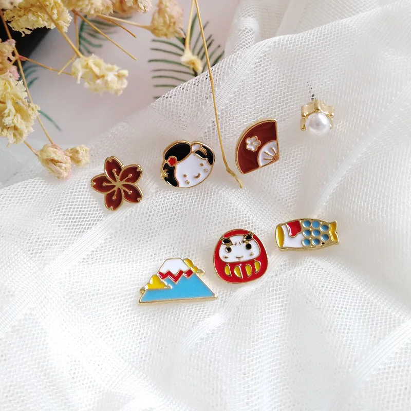 Женские серьги-гвоздики в японском стиле маленькие серьги со смайликом и