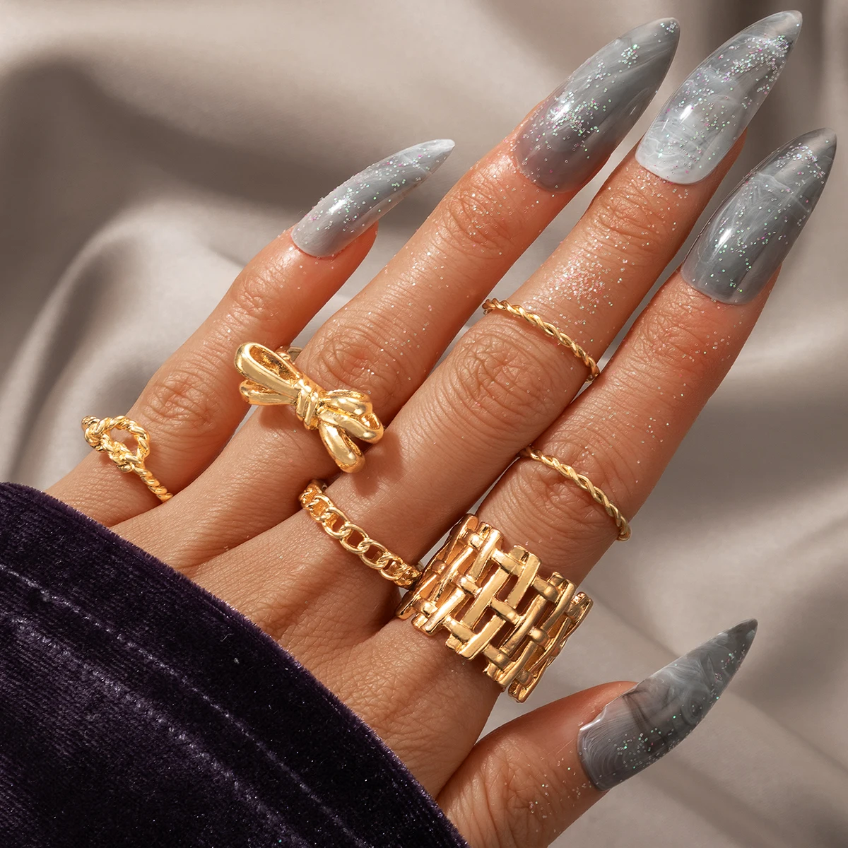

HuaTang 6pcs/set Trendy Butterfly Joint Rings for Women Vintage Gold Color Hollow Heart Geometric Finger Rings Charms Jewelry