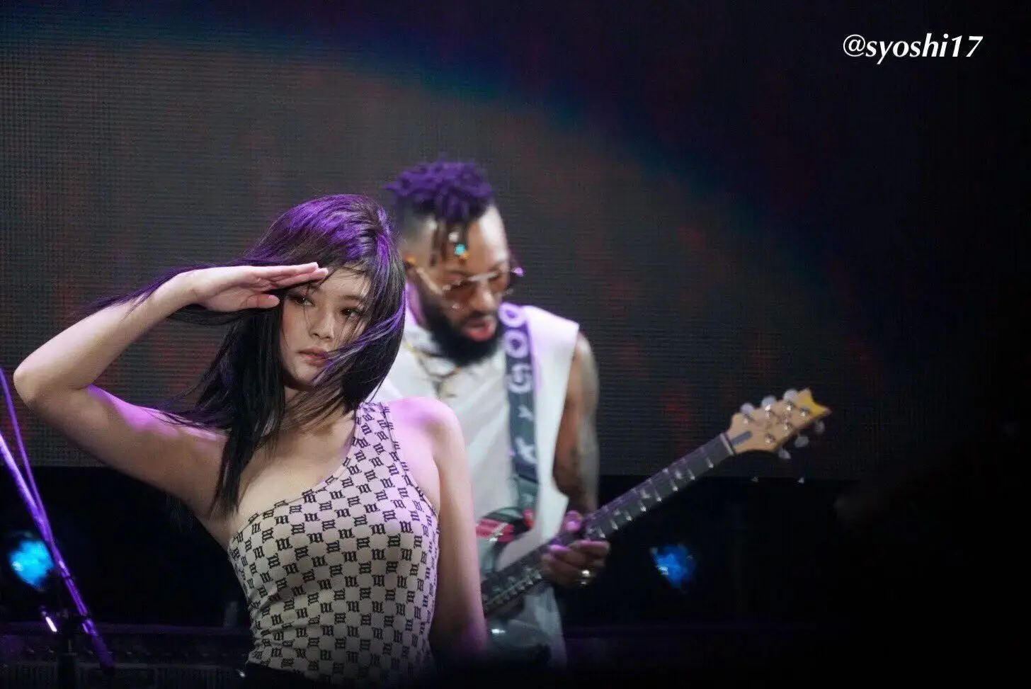 Kpop Blackpink Дженни летний Готический стиль с лямкой на одно плечо по диагонали футболка Женские сексуальные колготки футболки топы танцевальное шоу Женская Ретро-футболка