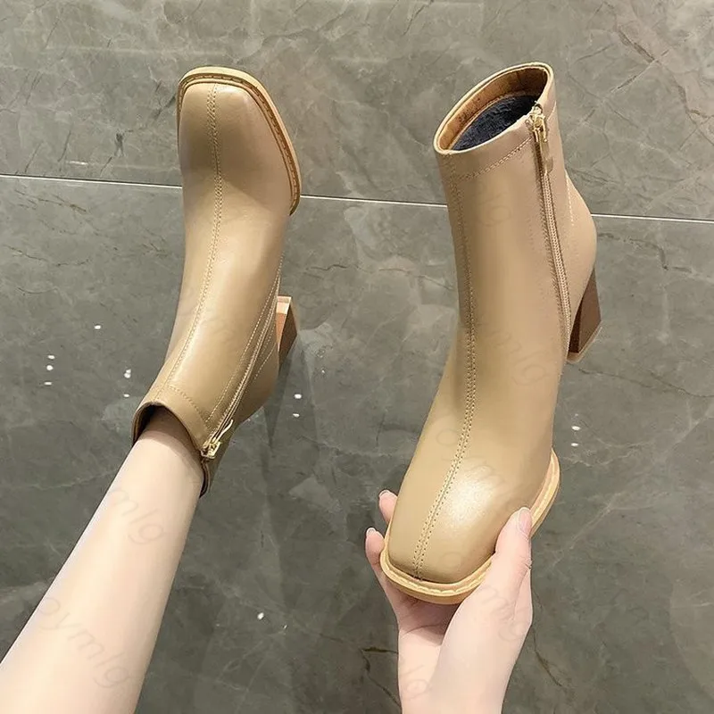

Women's Warm Ankle Boots Women's Plush Casual Thick High-heeled Boots Warm Short Fur Women's Shoes Black Boots Children Winter