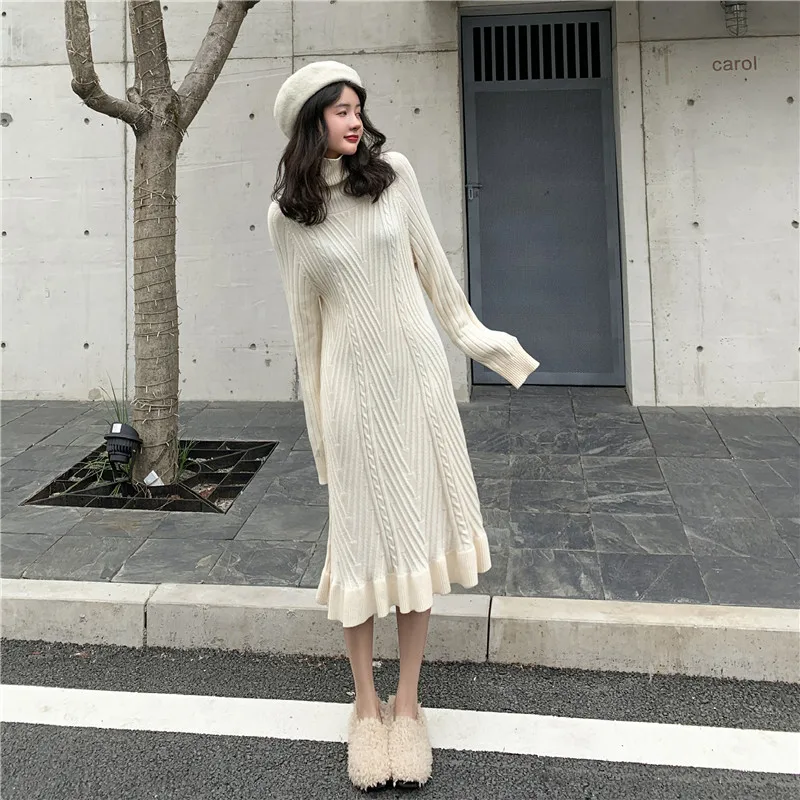 Элегантное облегающее длинное платье свитер с высоким воротником женское