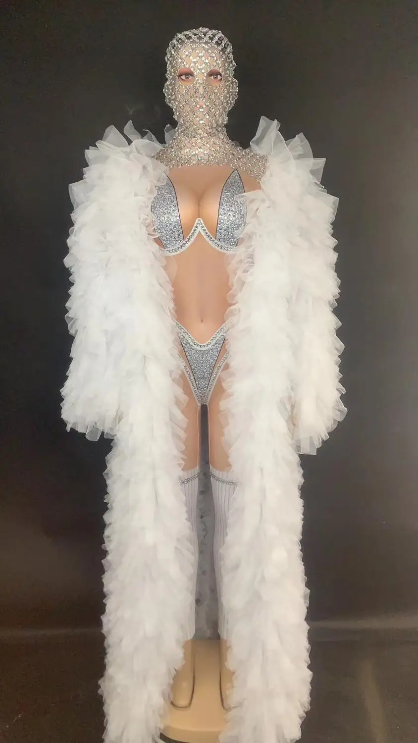 Black triangle metal embroidery drawstring elastic waist shorts with hooded jacket women's suit