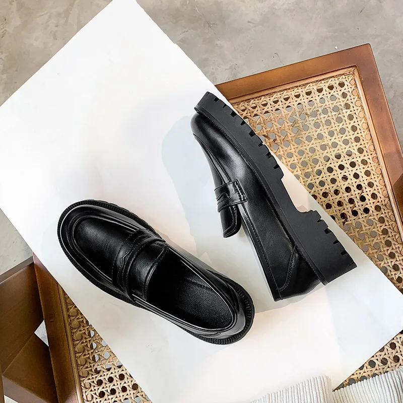 

Casual Woman Shoe British Style Shallow Mouth Soft Loafers With Fur Oxfords Clogs Platform All-Match Round Toe Female Footwear P