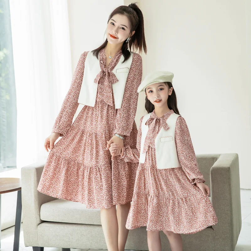 

2PCS WLG Mommy and Daughter Matching Clothes Mommy and Me Clothes White Vest and Floral Ruffle Dress Set