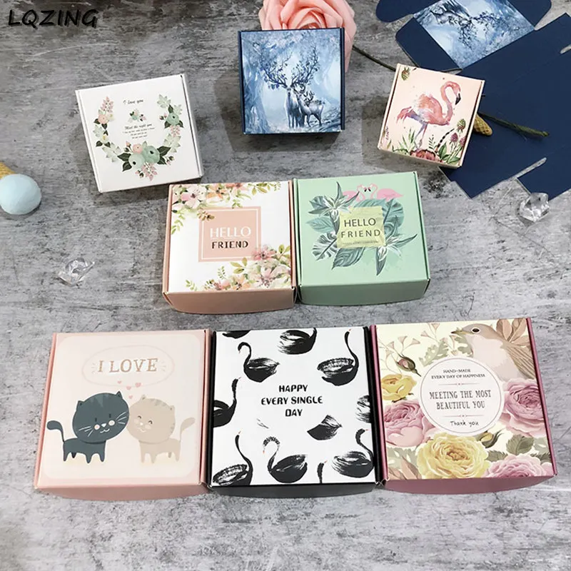 Картонные коробки с рисунком рождественского оленя складные из крафт-бумаги