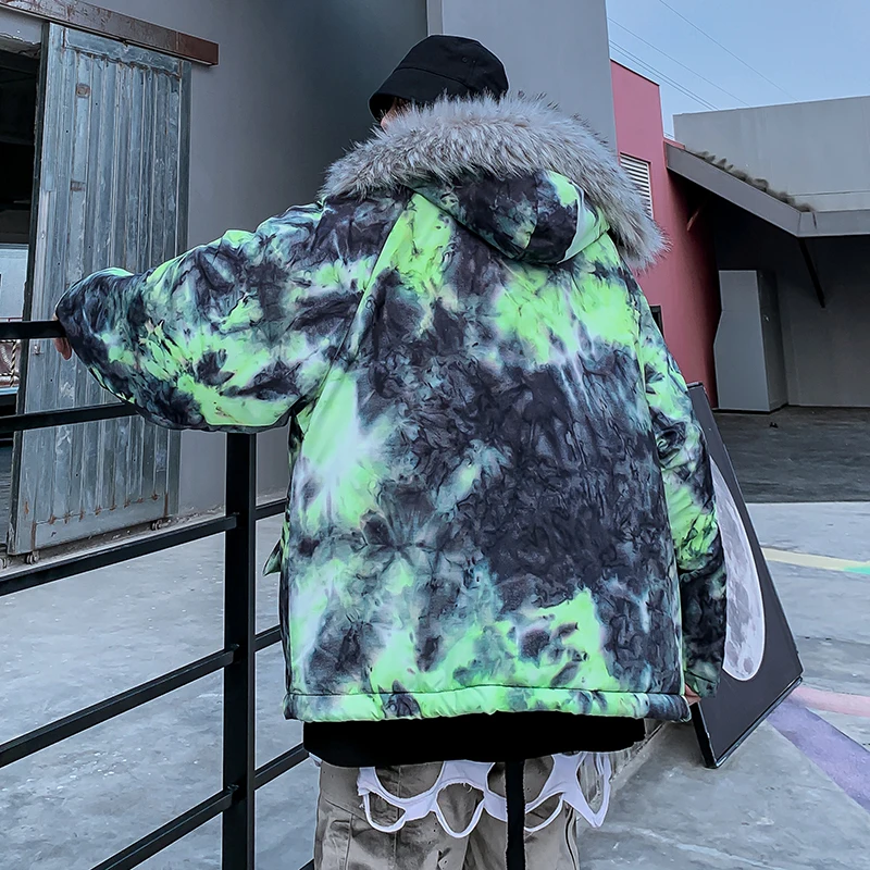 Куртка мужская зимняя со съемным меховым воротником и принтом граффити | Мужская