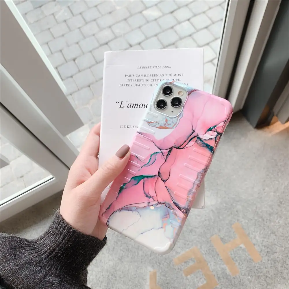 Противоударный бампер градиентный разноцветный зеленый розовый мраморный чехол