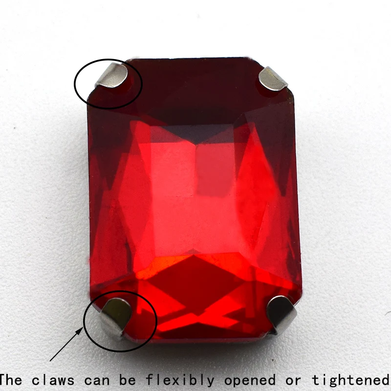 Красная разнообразная Форма стекло головистой формы с украшением в виде