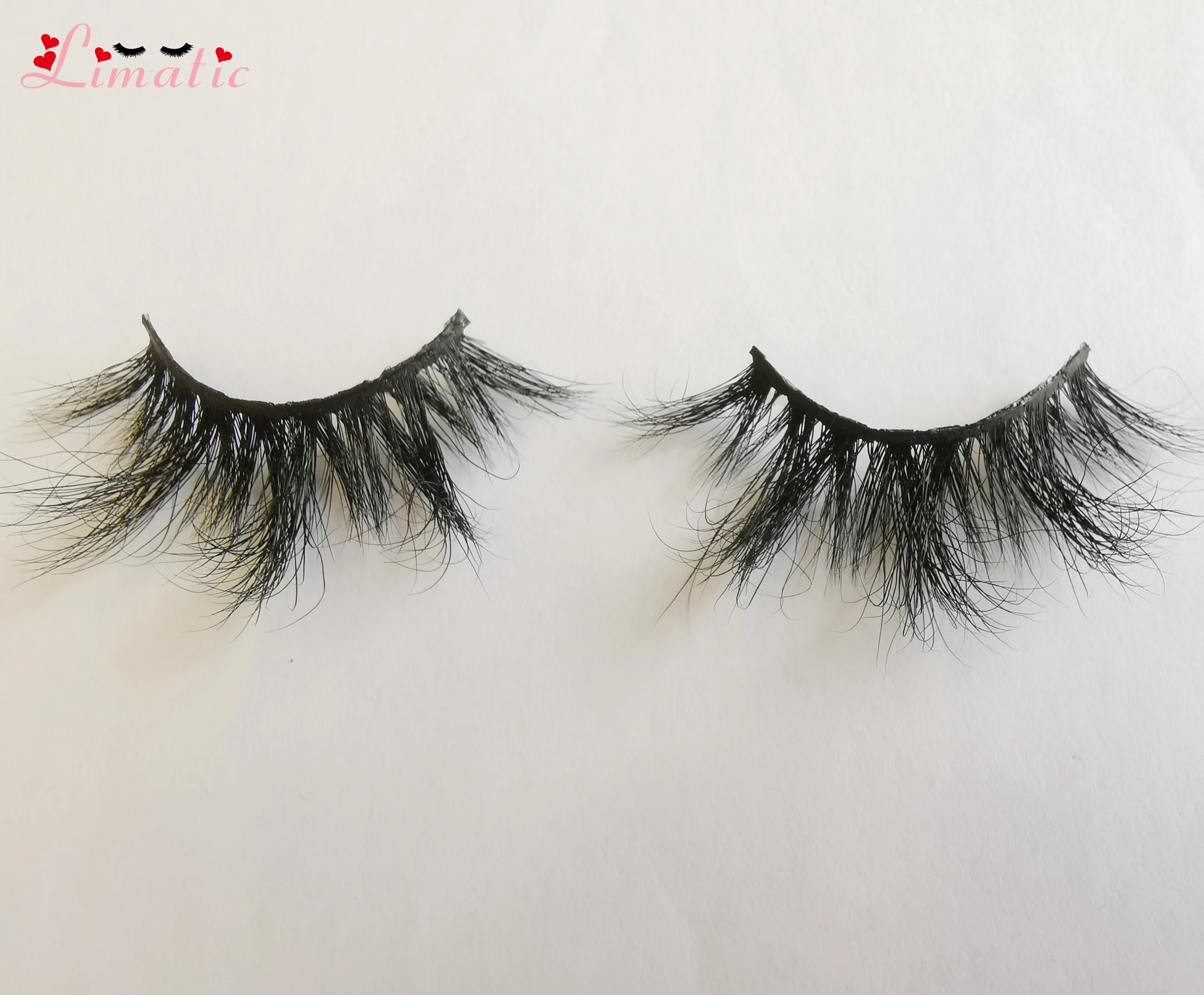 

Mink Lashes Crisscross 25mm Extra Long Fluffy Fashionable Luxury Style Eyelashes With Customized