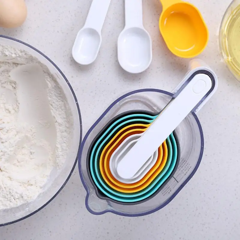 

9 Pieces Measuring Cup Measuring Spoon Set with One Scraper One Funnel Plastic Cooking Baking Kitchen Utensil Baking Accessories