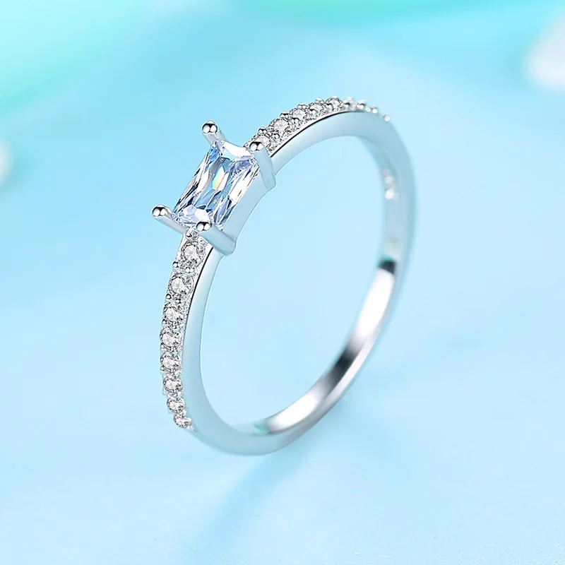 100% 925 Серебряное кольцо квадратном каблуке с украшением в виде кристаллов CZ