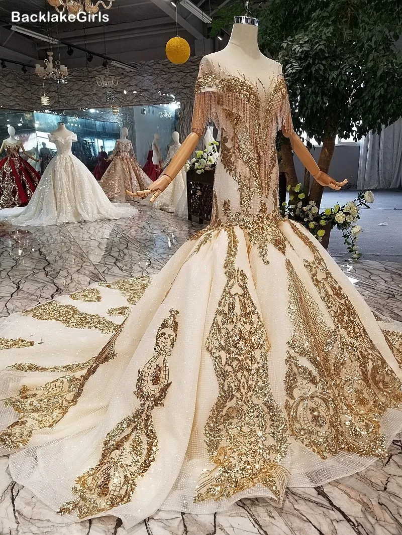 Золотое торжественное вечернее платье с короткими рукавами бусинами круглым