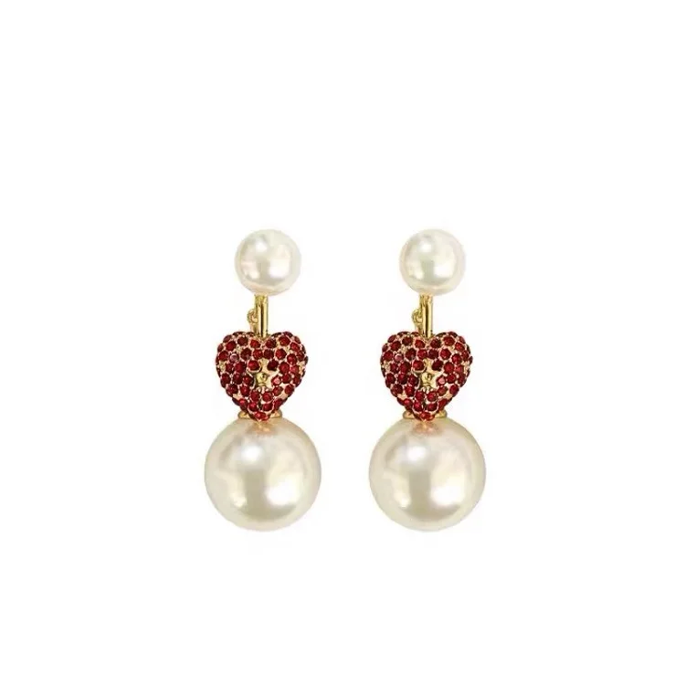 

Everyday small pearl love red crystal earrings earrings simple love earrings