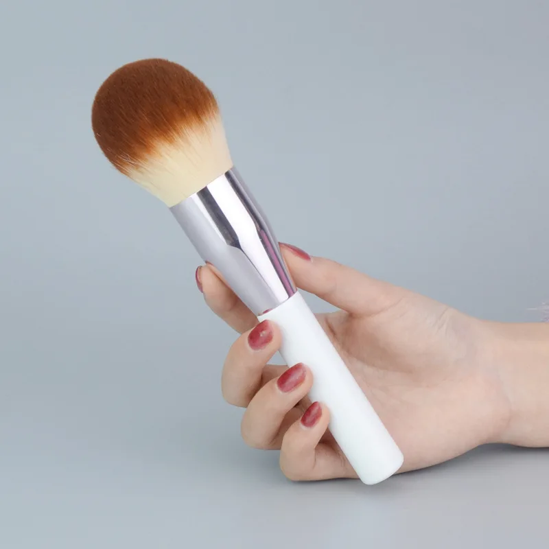 

LA MER Large Makeup Brushes Beauty Tools Liquid Foundation BB Cream Blusher Powder Highlight Make Up Brush Brocha de maquillaje