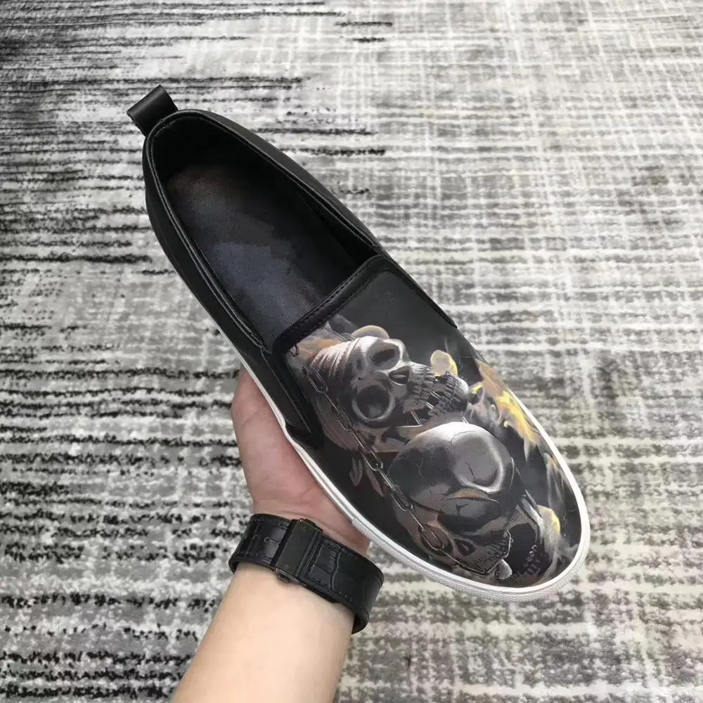 Мокасины мужские без застежки дизайнерские лоферы плоская подошва с черепом