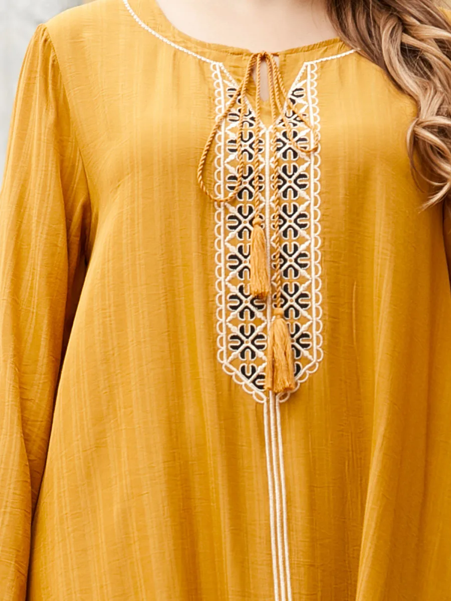 

3XL 4XL Embroidered Dress Women's Round Neck Long Sleeve + Lace Fashion Stitching High Temperament Muslim Long Skirt 2021 New