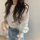 Блузка женская кружевная с цветочным принтом, элегантная белая винтажная Повседневная Милая рубашка с рукавами-фонариками и круглым вырезом, корейский стиль