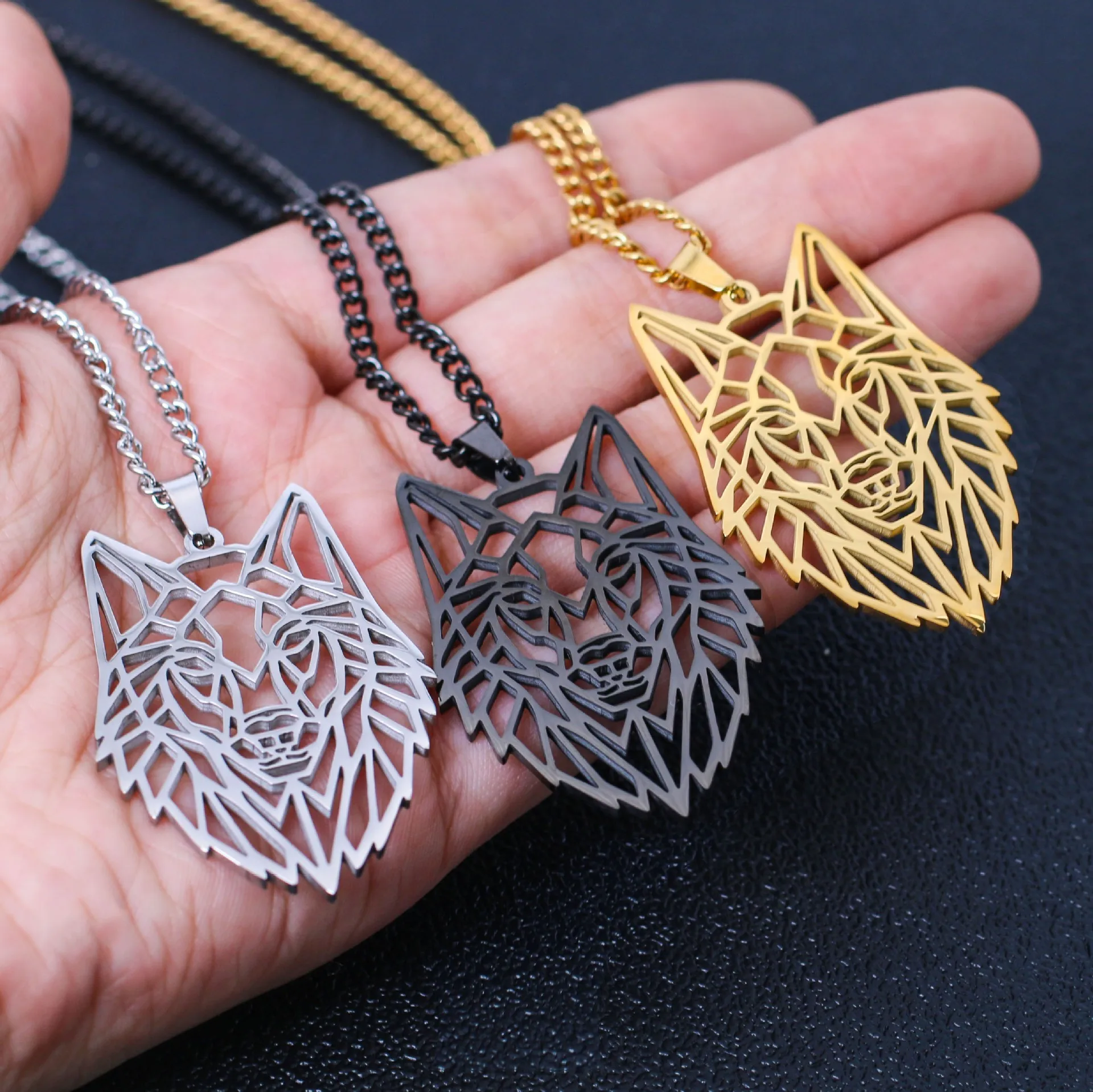 

Free Shipping Items Fashion Punk Titanium Steel Hollow Animal Wolf Head Necklace Stainless Steel Jewelry for Men N057