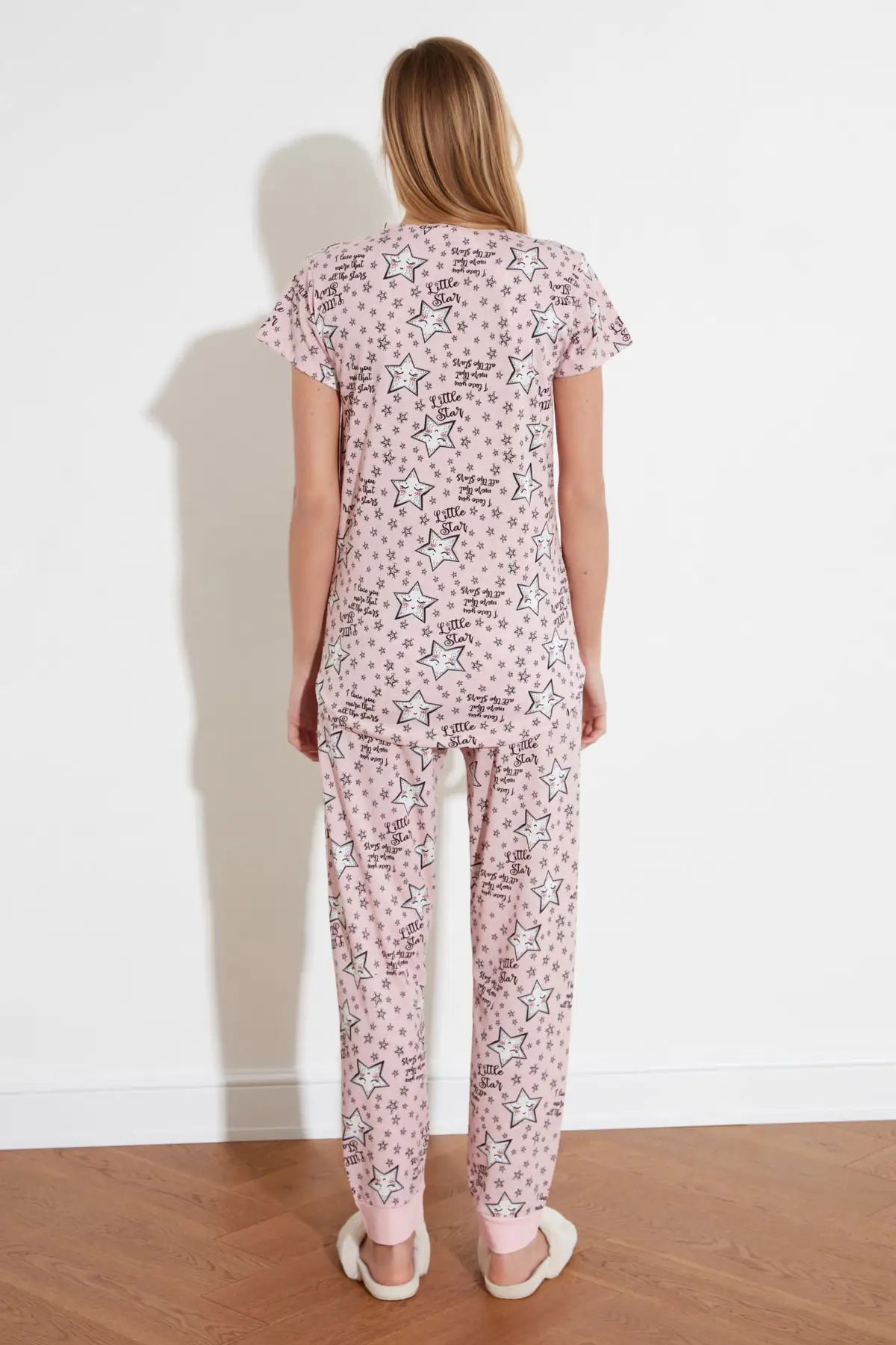 

Trendyol Star Printed Knitted Pajamas Set THMSS21PT0637