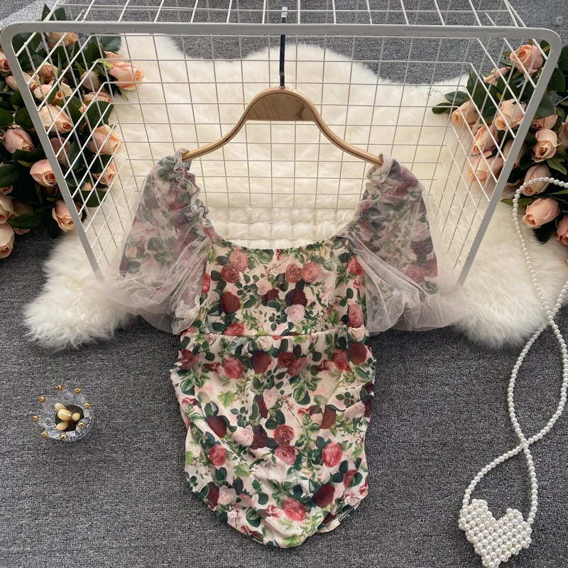 

2021 summer new style mesh girl puff sleeve top women's summer dress new pleated slim all-match sweet floral small shirt