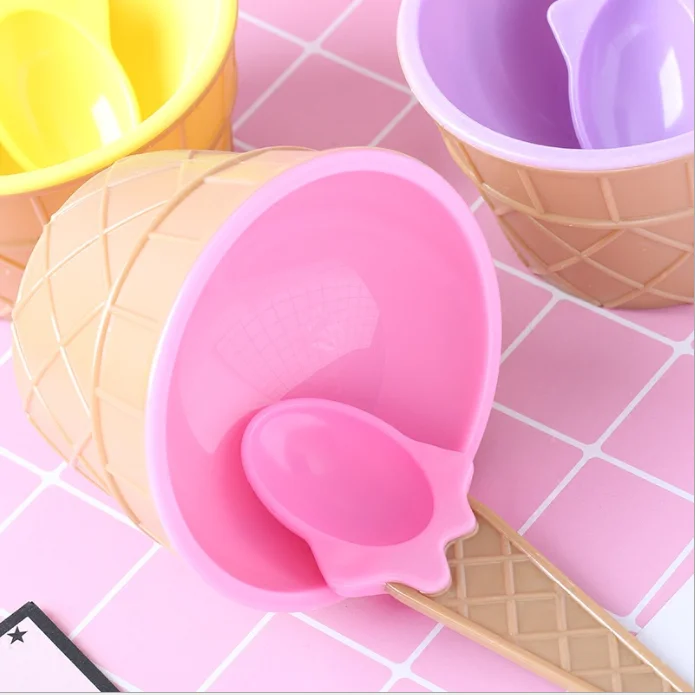 

Candy 1PC Ice Cream Bowls Cup Couples Bowl Dessert Container Holder Ice Cream Making Mould For KitchenIce Pop Cube Maker Molds