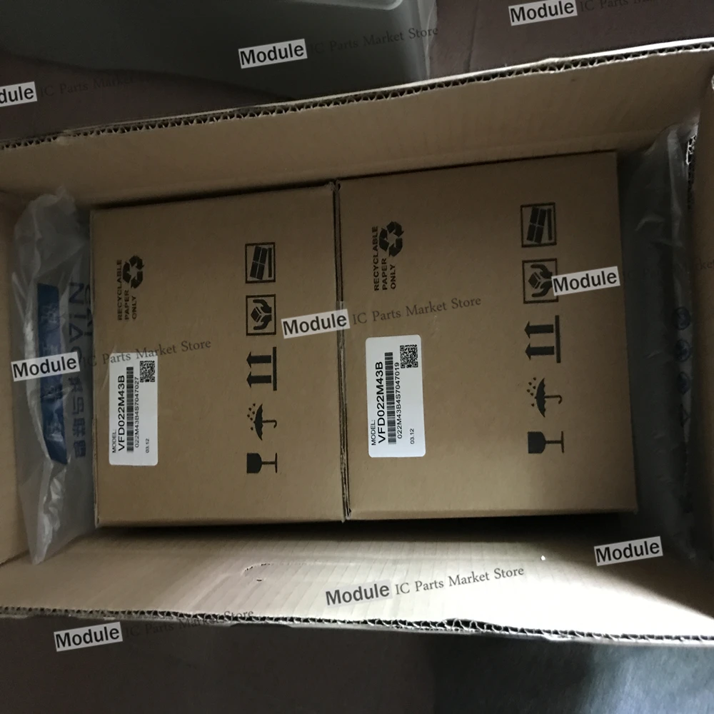 Вход 3ph 380V Выход инвертор VFD022M43B 2 KW-380V 0 ~ 480V 5A 1 400Hz 2.2kW 3 фазы Новый и оригинальный |