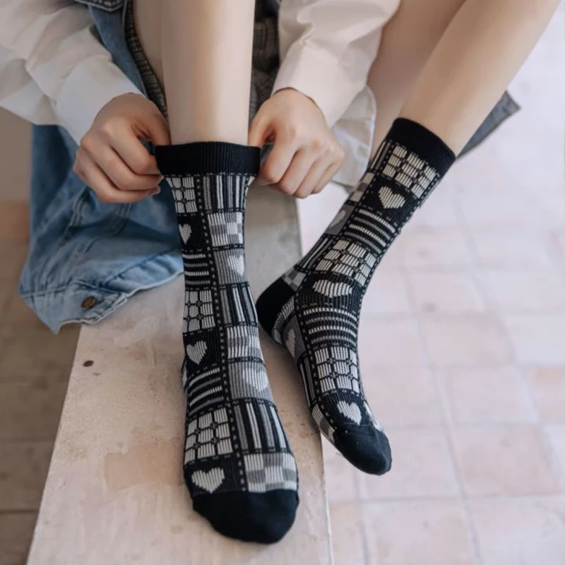 2 Pair Thick Keep Warm Winter Socks Women Fashion Long Cycling Cotton Socks Cute Vintage Flowers New In 2021 Street Style Calzin