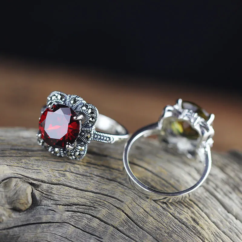 

S925 Sterling Silver Ornament Inlaid Four-Claw Women's Vintage Cool Pomegranate Red Ring