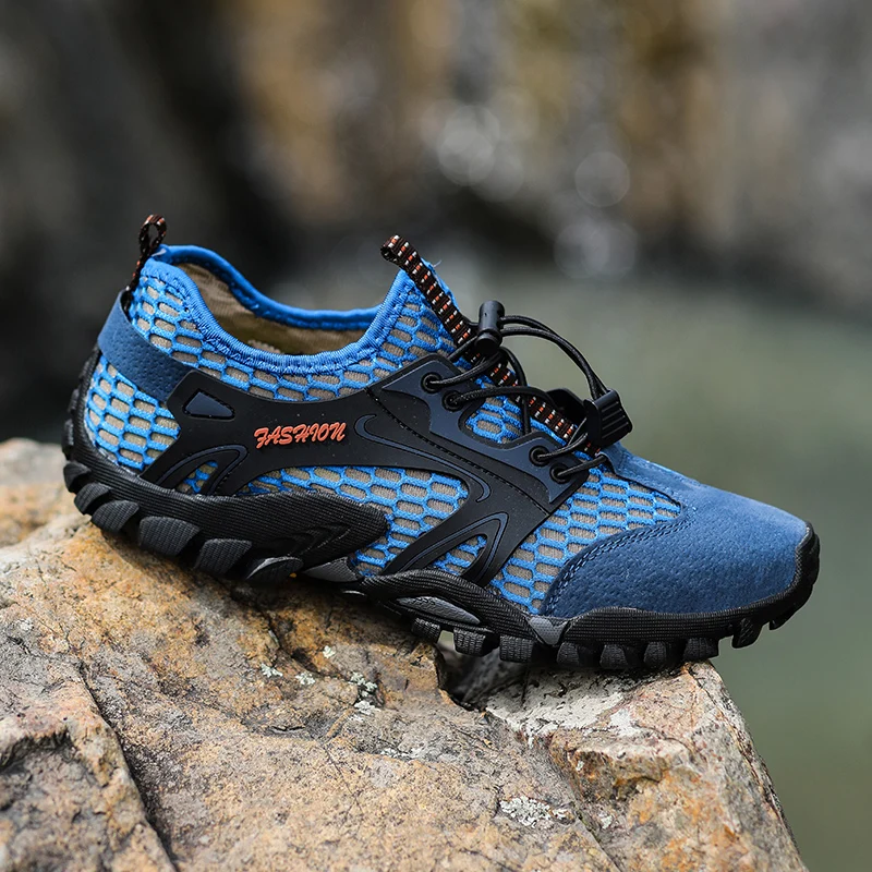 

Big Size 38-50 Men Aqua Shoes Breathable Wading sneakers Comfortable Wear-Resisting Outdoor Sports Shoes Adult Fitness sneakers