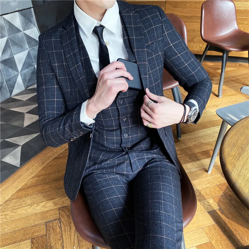 

2021 New Grey Mens Vintage Plaid Suits British Style Slim Notch Lapel Two Piece Polyester+Cotton Groom Party Tuxedos