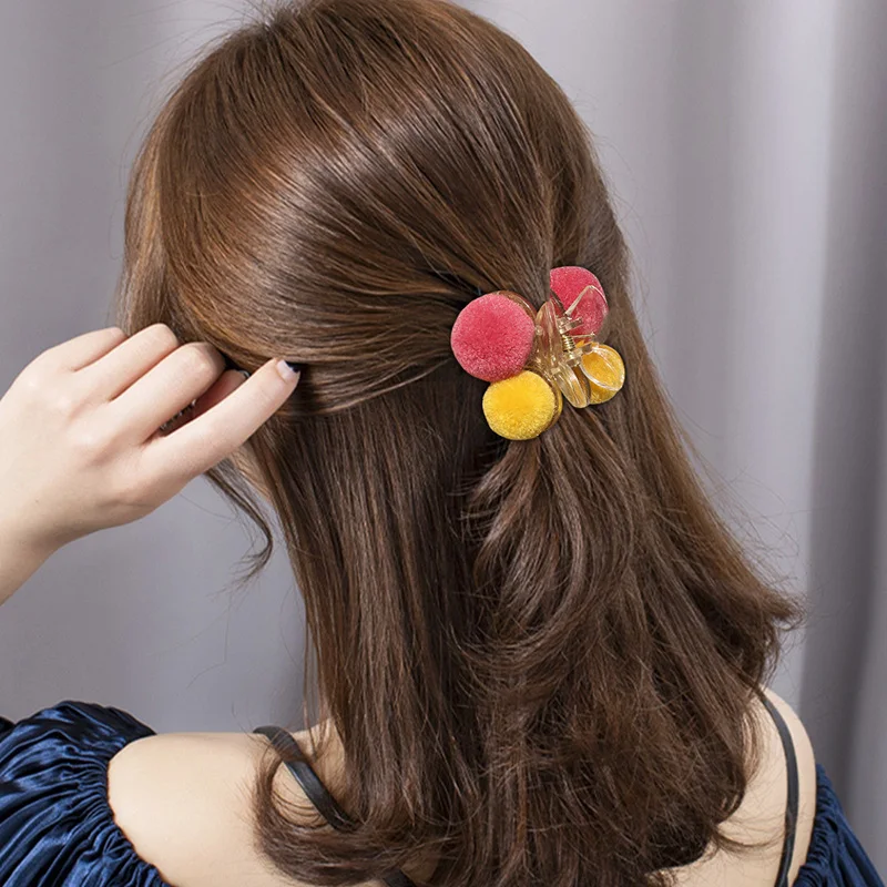 

Hair Claws Hairpins Hair Accessories Pompom Hair Claws Handmade Hair Clip Barrettes Colorful Fur Balls Hairgrips Cute Headdress