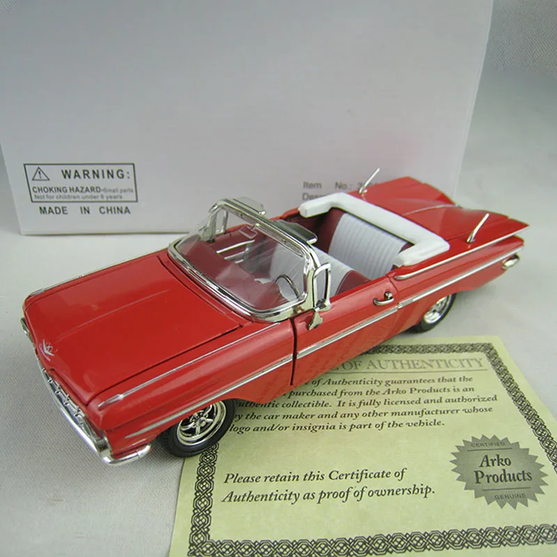 

1/32 Classic Red Convertible Car Model Toy Alloy Collection Vintage Toys Vehicle With Original Box
