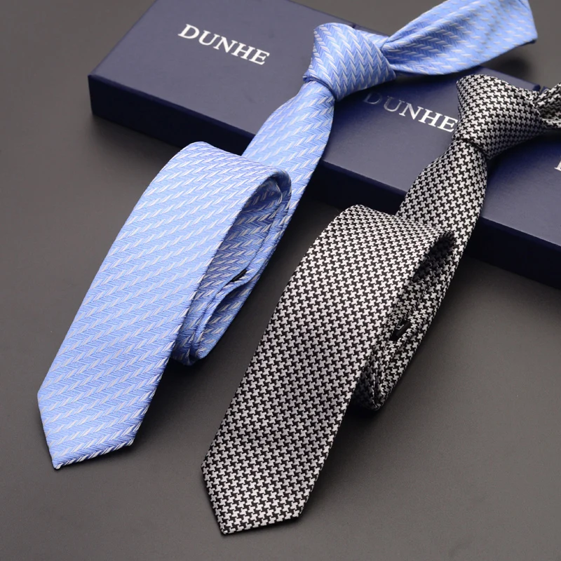 

High Quality 2019 Designer Brand 5CM Slim Ties for Men Silver Fashion Business Necktie Graduation Work Party Casual Ties