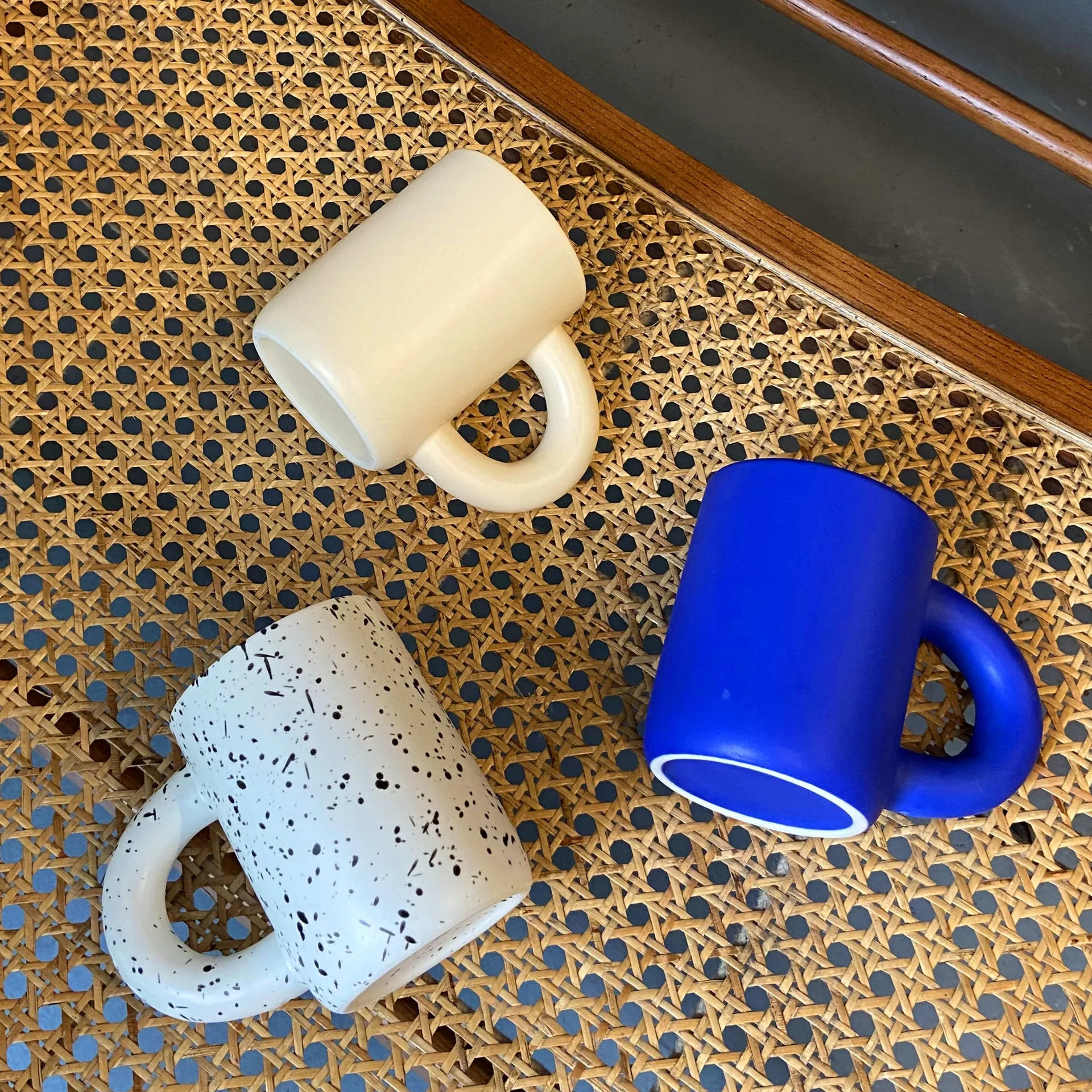 Скандинавская сетка Ins красная большая кружка с ушками керамическая Толстая