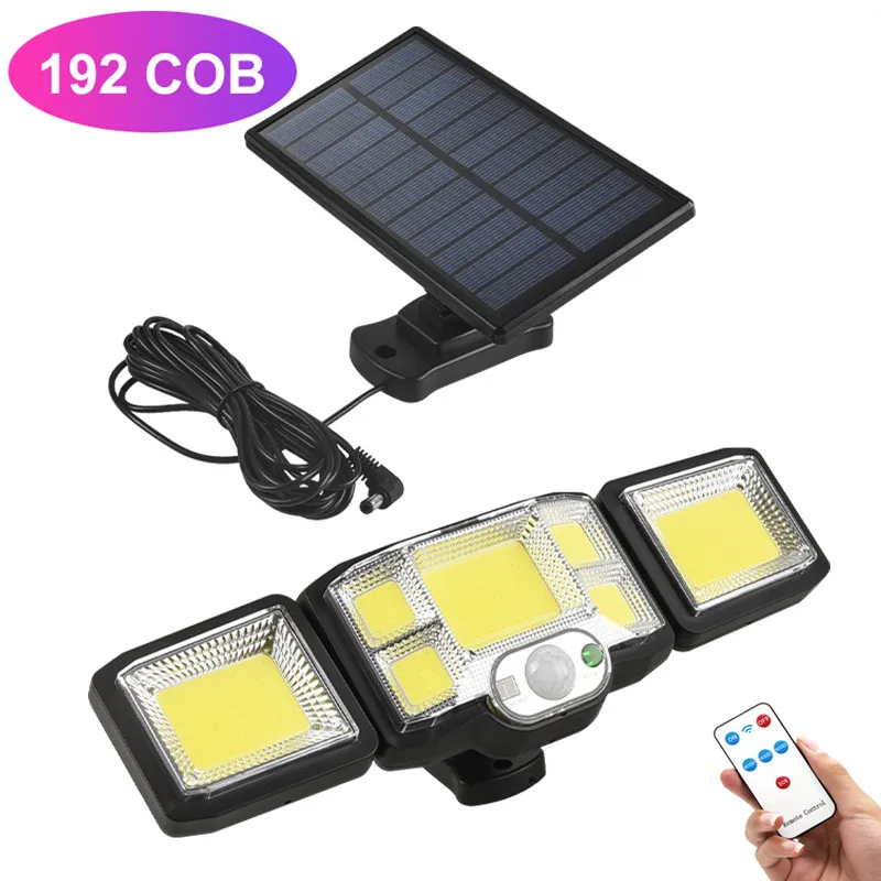 Уличный настенный светильник на солнечной батарее с 3 головками и датчиком