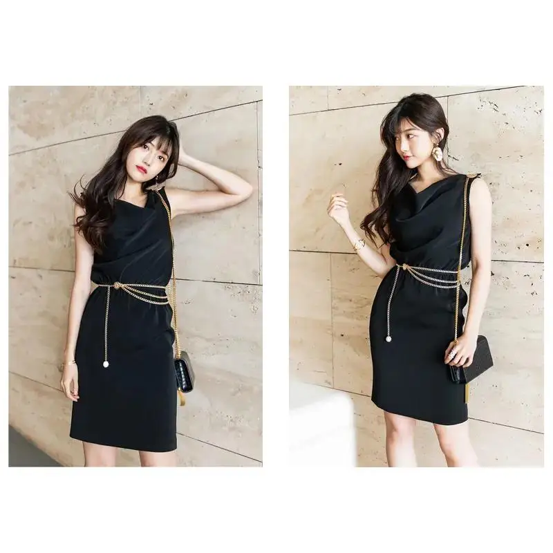 

Женский узкий пояс с бахромой и кристаллами