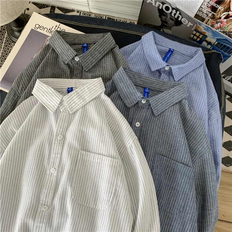 

Рубашка мужская демисезонная с длинным рукавом и карманами