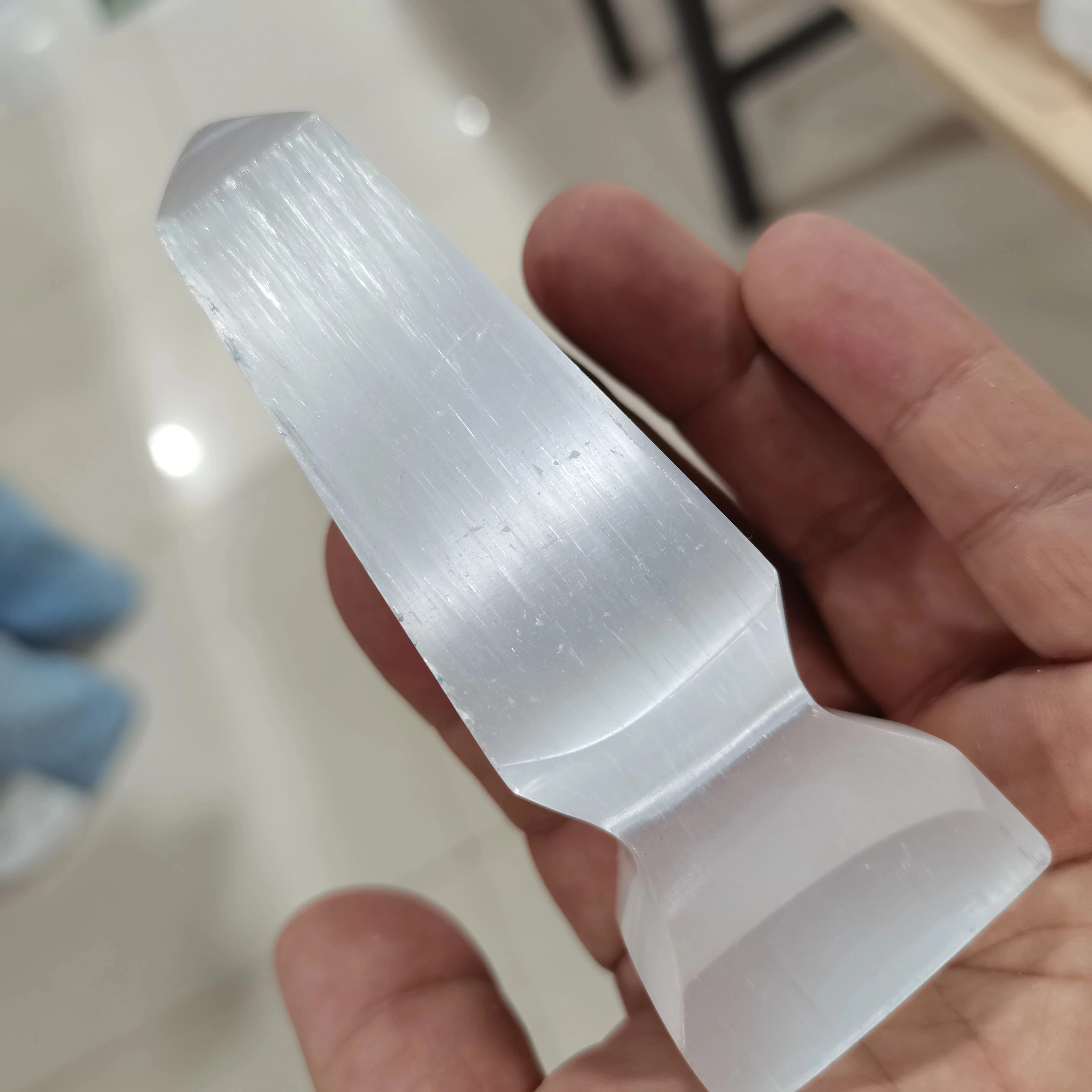 

High Quality 1pcs 100mm Chakra Healing Products Natural Quartz Crystal White Selenite Tower For Home Decoration LU