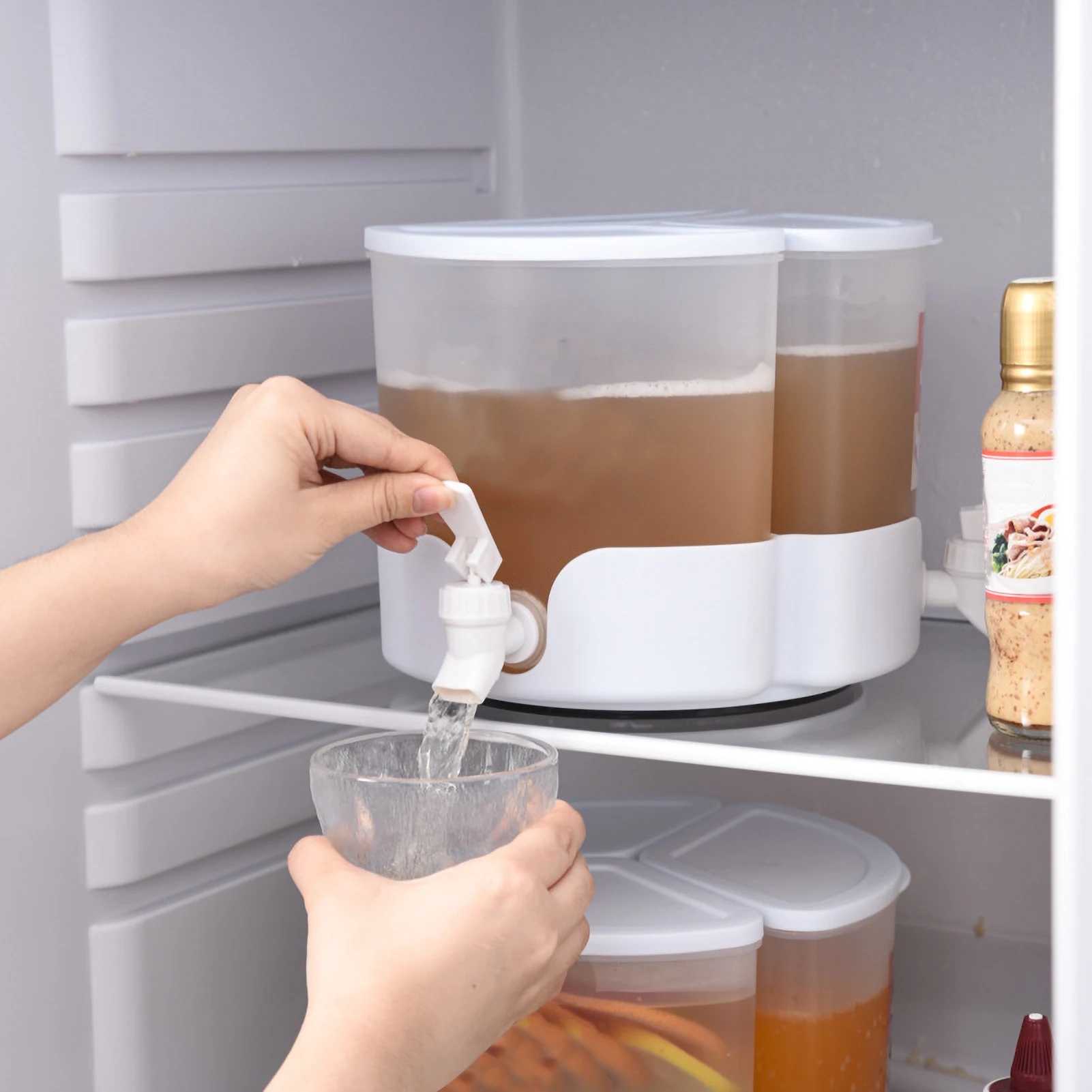 

5200ml Cold kettle with Faucet Large Capacity Three Grids Iced Water Fruit Jug Rotating Kitchen Drinkware Kettle Juice Teapot