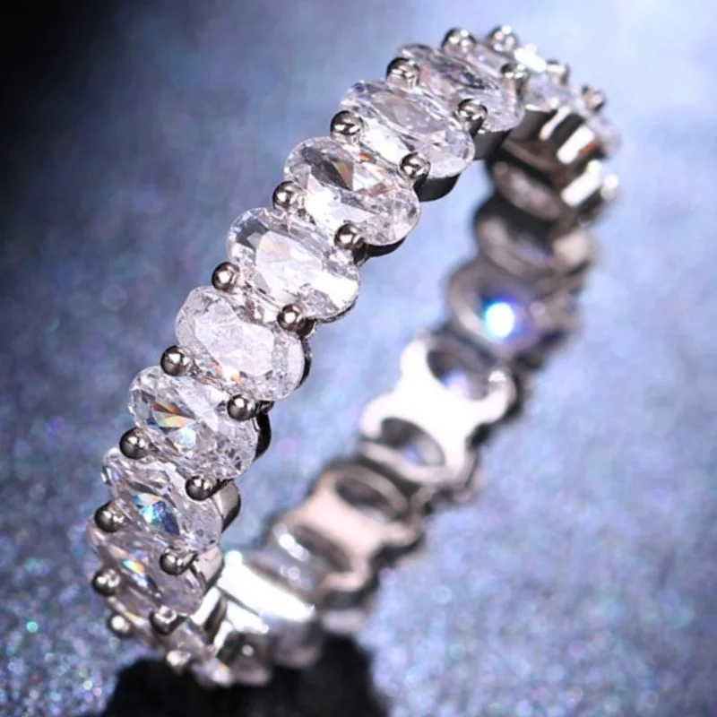 

AMC Vintage Shiny Crystal Big White Oval Zircon Ring Hip Hop Punk Fashion Retro Personality Jewelry Ring for Women