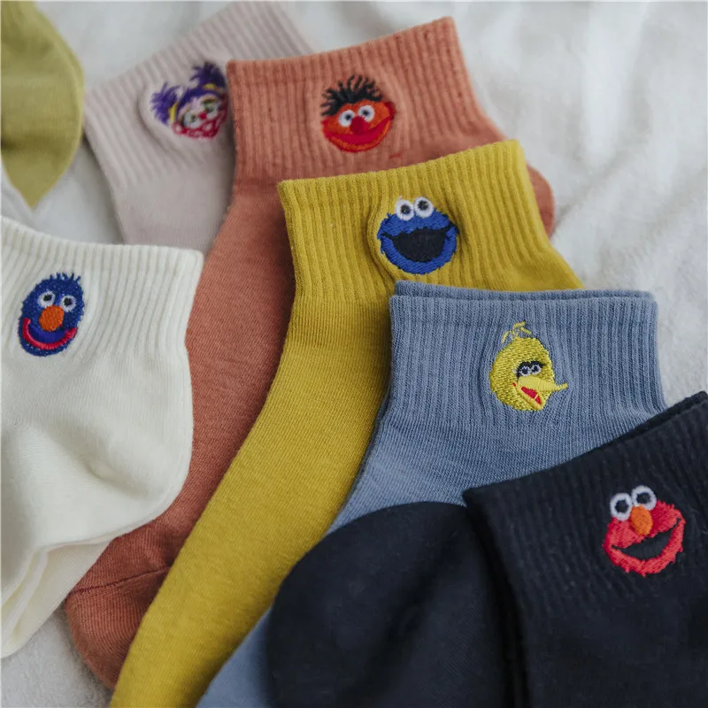 Носки женские хлопковые с мультяшной вышивкой милые однотонные повседневные до