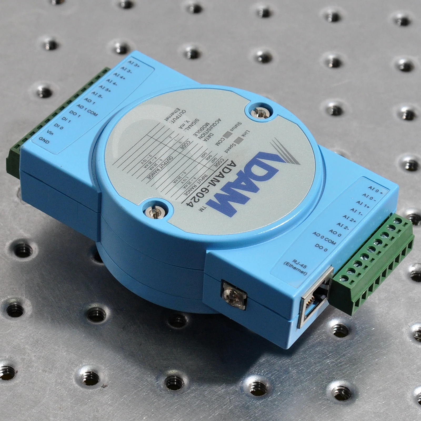 

Advantech adam-6024 supports MODBUS's 12 channel isolated universal TCP module