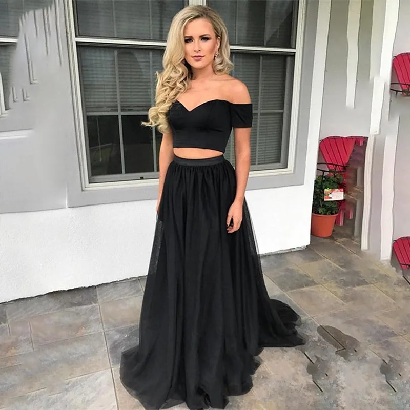 Черные вечерние платья из двух частей с v-образным вырезом и открытыми плечами